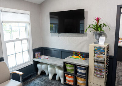 Stanek Dental Waiting area with TV | Kid friendly